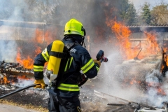 Feuerwehrmann mit Atemschutz