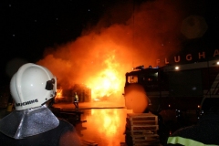 Großbrand am Linzer Flughafen