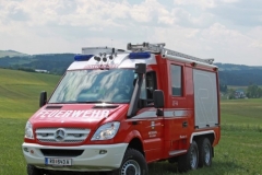 LF-A 6x6