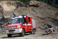 LF-A 6x6